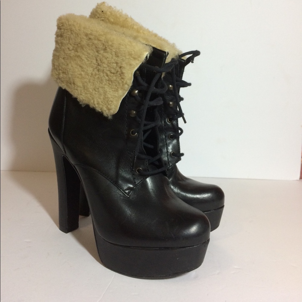 SALE🔥Schutz fur trimmed Leather ankle boots Sz 8B